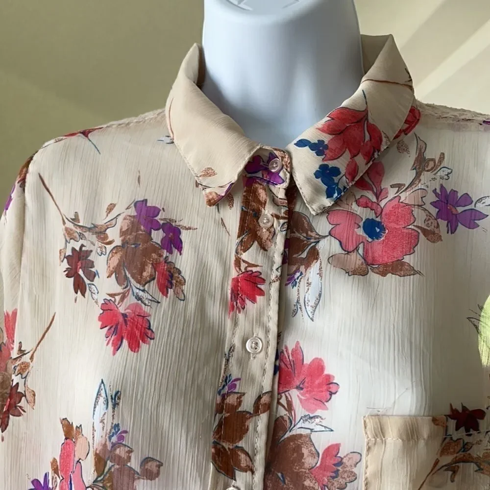 𝅺AMERICAN RAG Roll-tab Floral Button down Size M - Picture 4 of 10